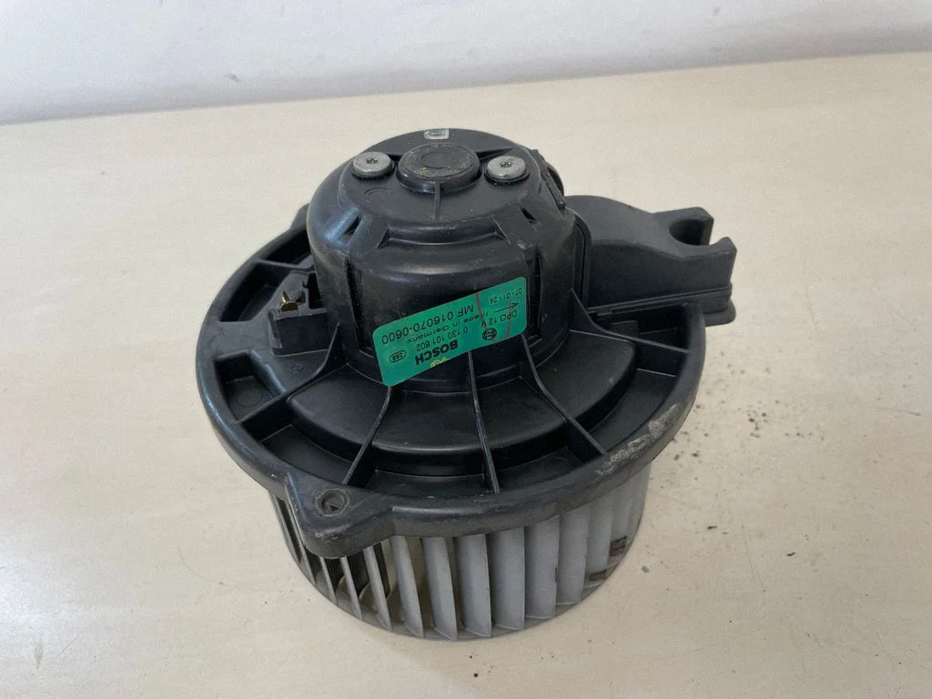 Heater fan/blower – Toyota Avensis T250 (2006-2009)