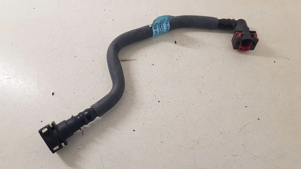 Engine coolant pipe/hose JL349D188DA