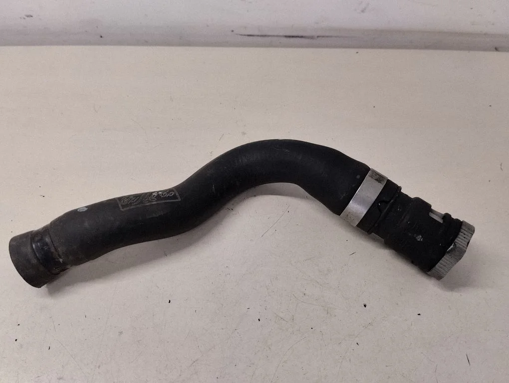 Engine coolant pipe/hose – Volvo C30 (2007-2010)