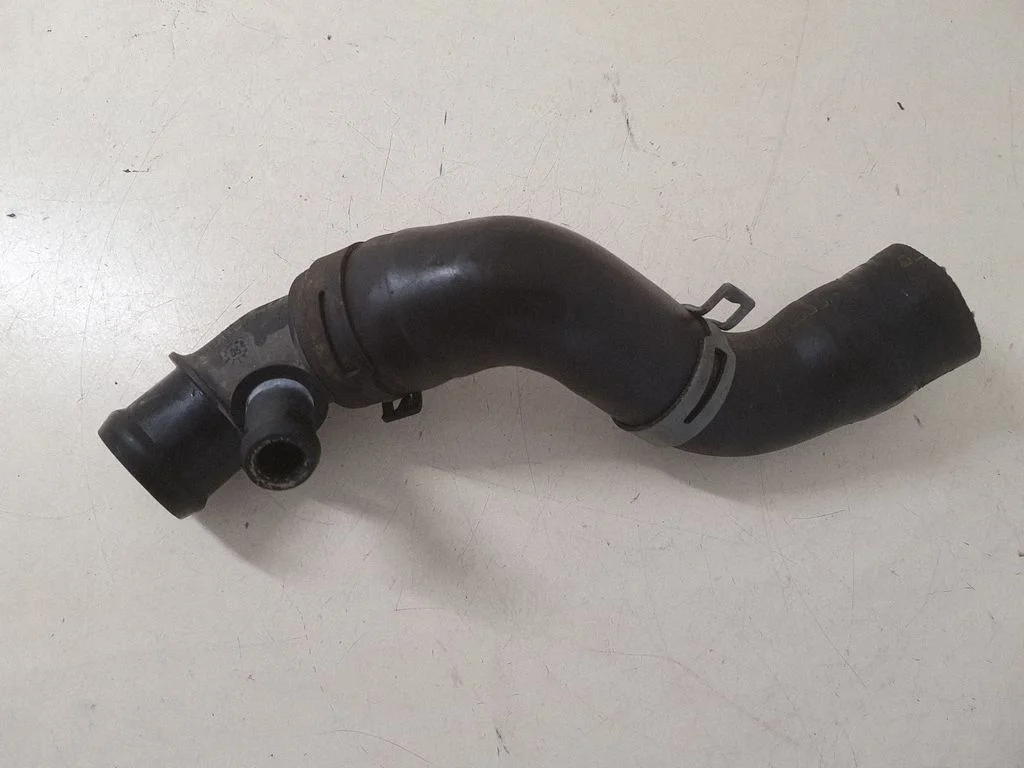 Engine coolant pipe/hose 7M3122101D