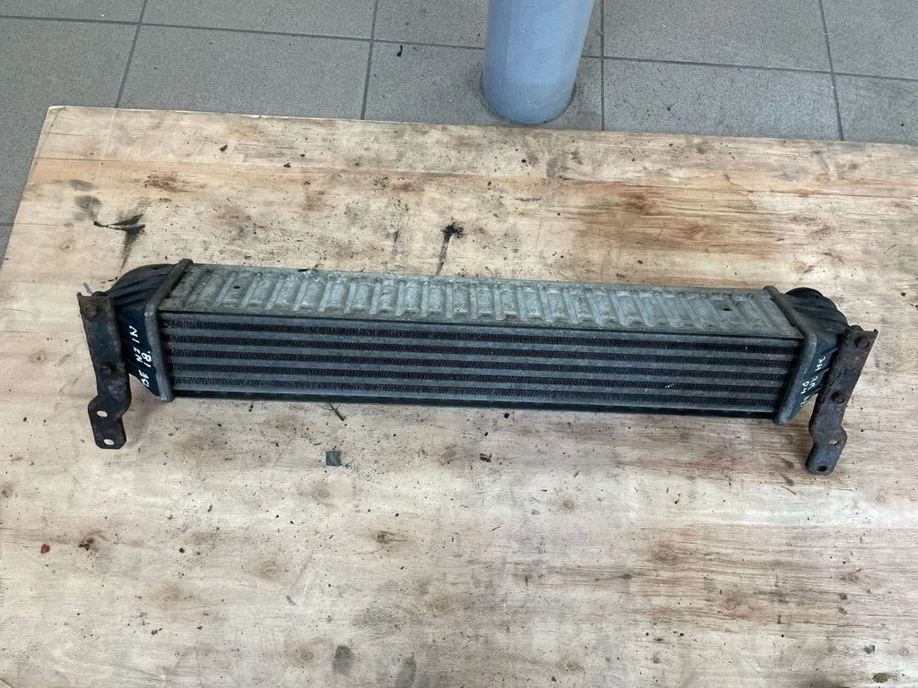 Vahejahuti radiaator – Volkswagen Sharan (2001-2010)