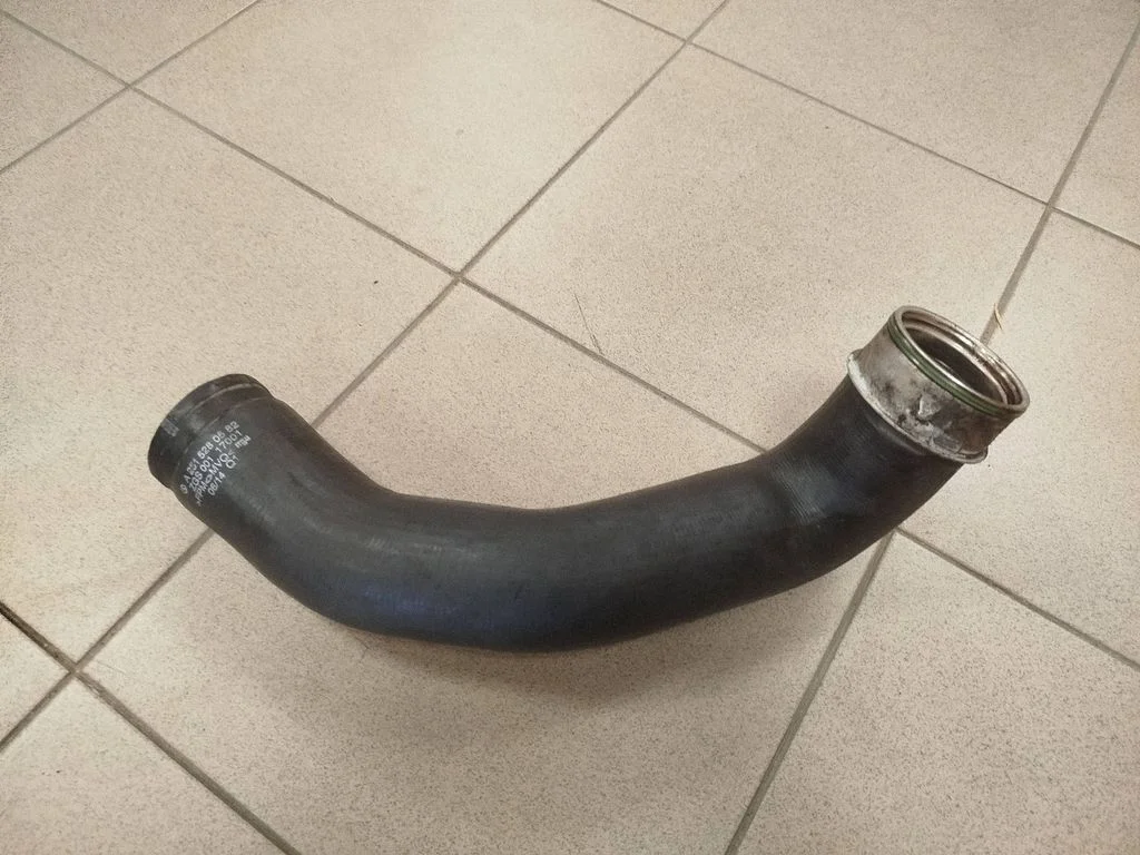 Intercooler hose/pipe A2515280582