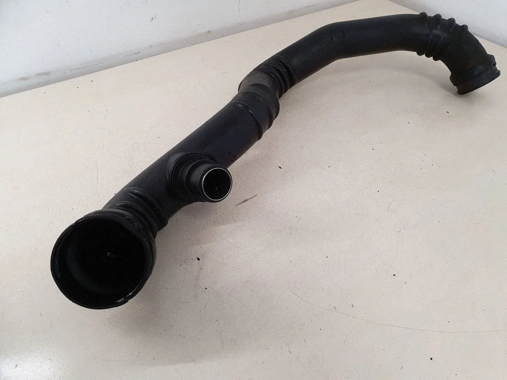 Intercooler hose/pipe BV616K863