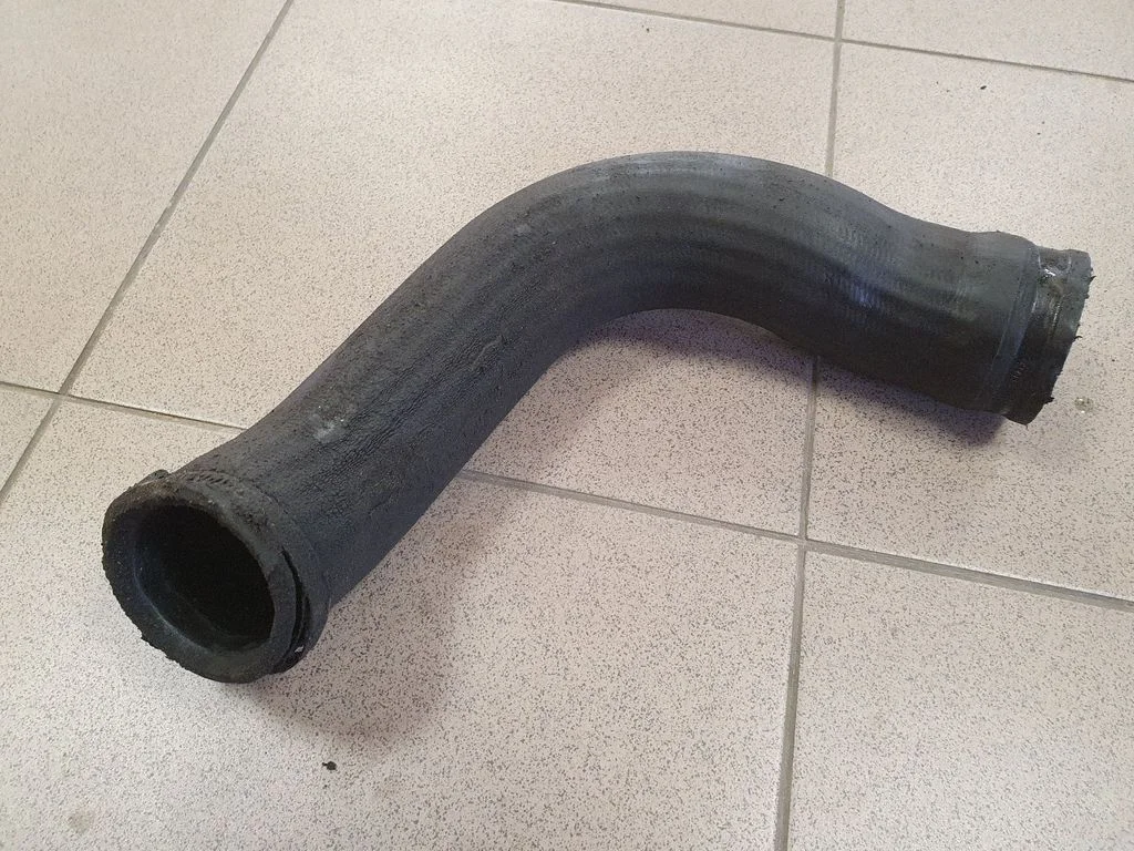 Wąż / rura intercoolera