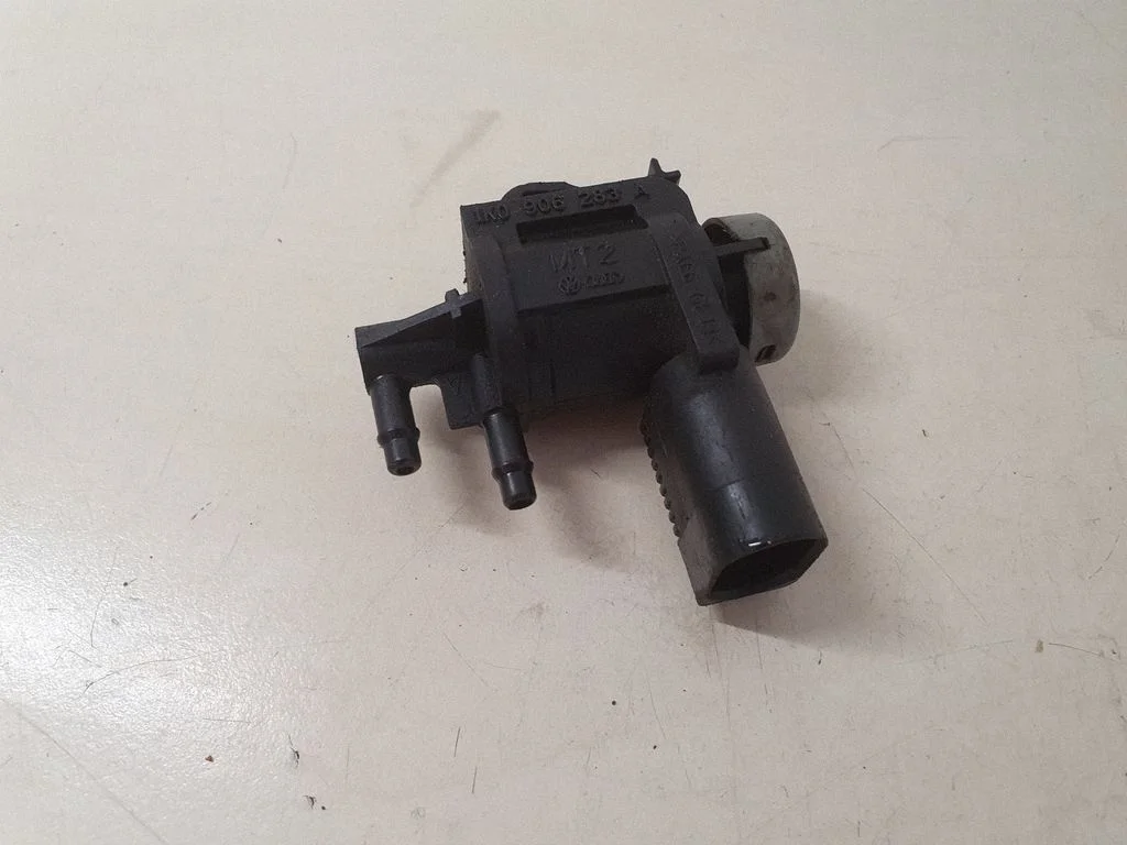 Zawór elektromagnetyczny turbo 1K0906283A