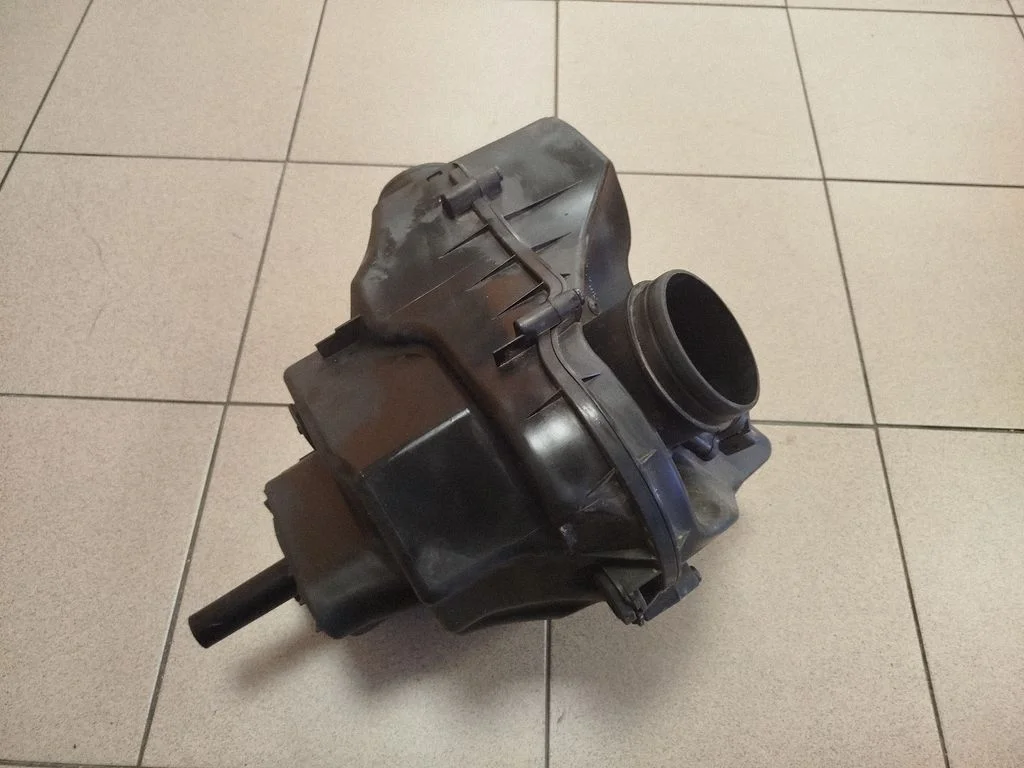 Air filter box – Audi A8 S8 D4 4H (2010-2016)
