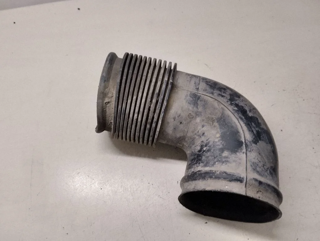 Air intake duct part 077903655C