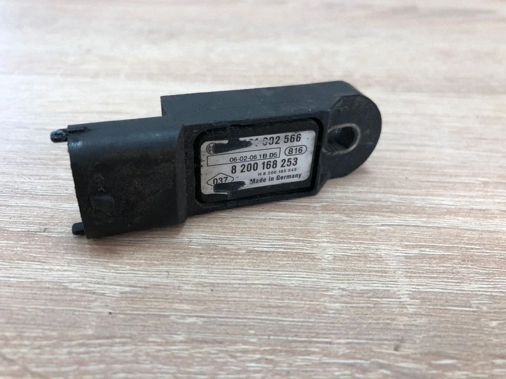 Czujnik ciśnienia powietrza 0281002566 – Renault Espace - Grand espace IV (2004-2014)