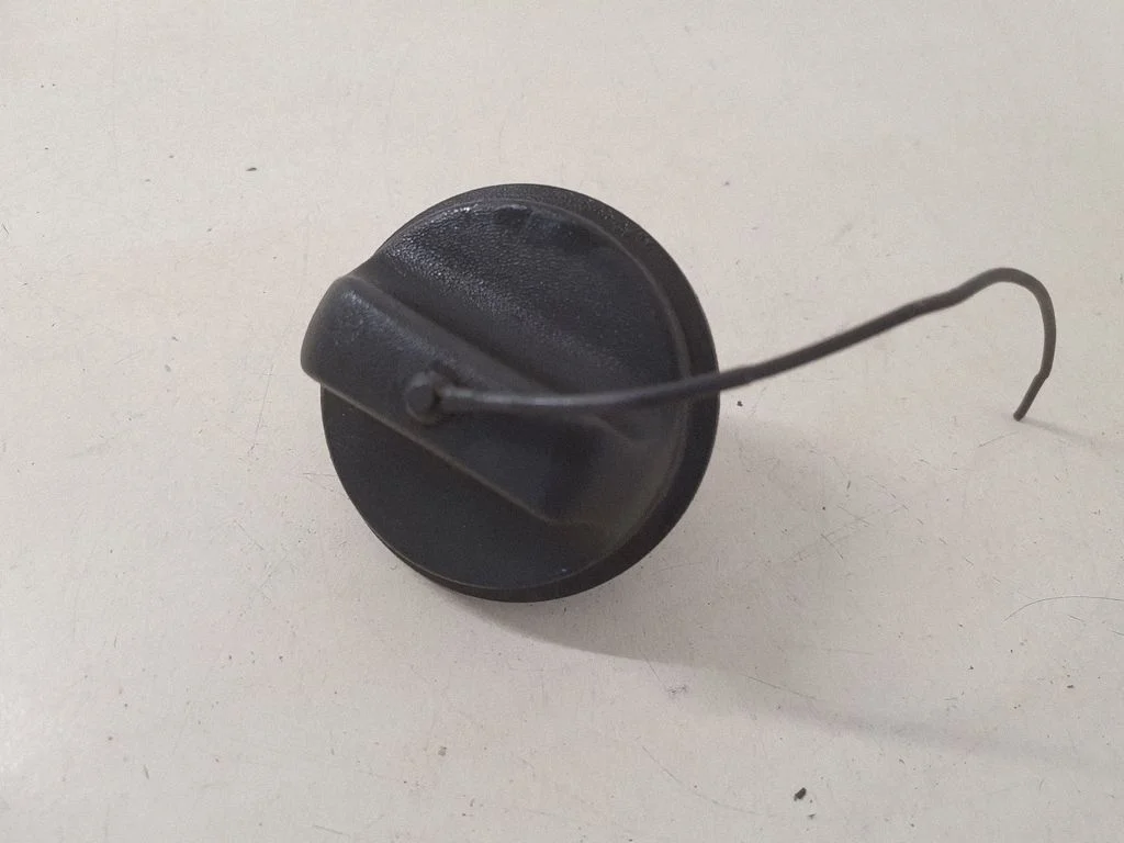 Kütusepaagi keeratav kork 7700812369