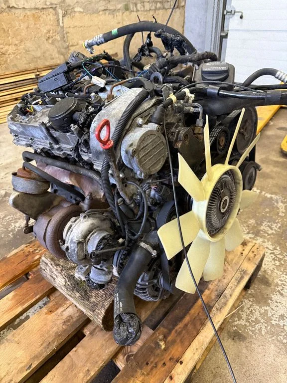 Engine 646982