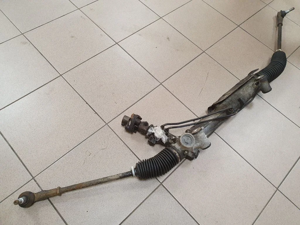 Steering rack 8C113200CE