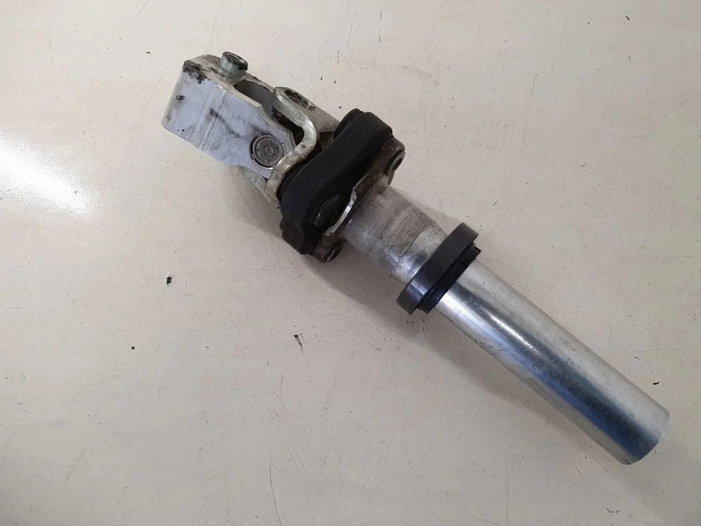 Steering column universal joint