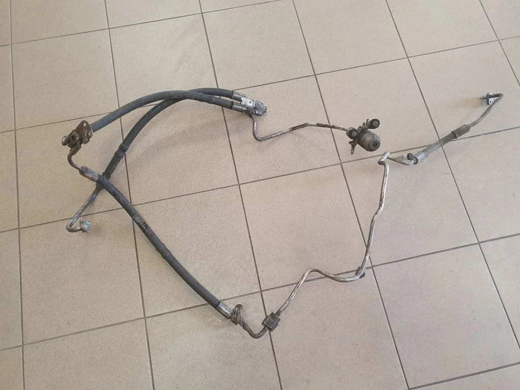 Power steering hose/pipe/line 6793378