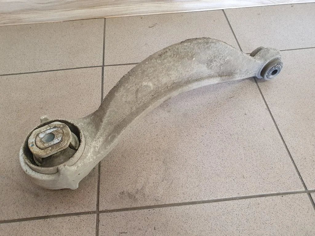 Front lower control arm/wishbone – Jaguar F-Pace (2016-)