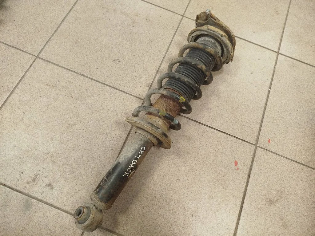 Rear shock absorber/damper – Subaru Outback (BS) (2015-2019)
