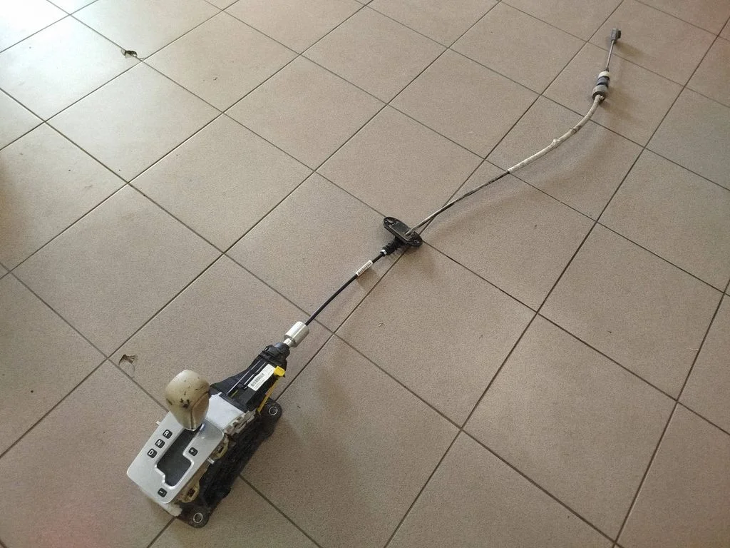 Pārnesumu pārslēgšanas mehānisms (kulise) P30759119