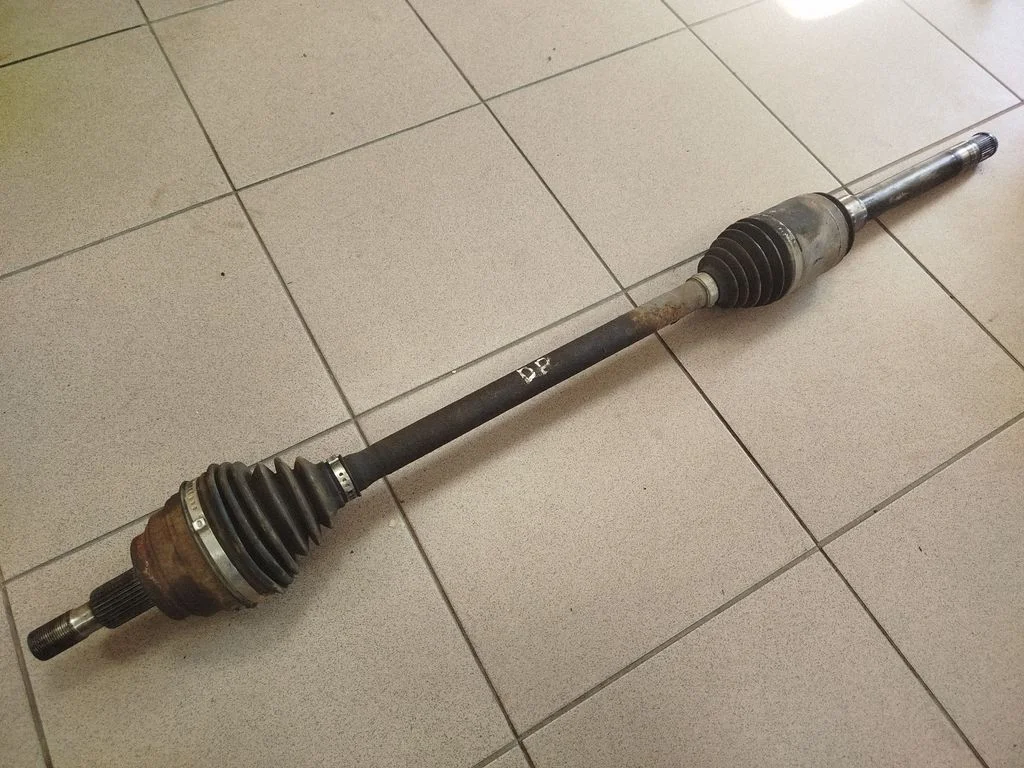 Front driveshaft – right
