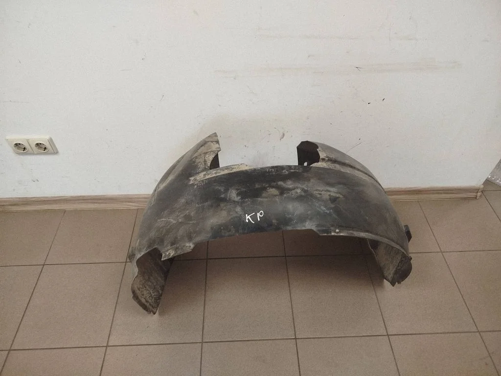 Front wheel arch liner splash guards 05113095AB