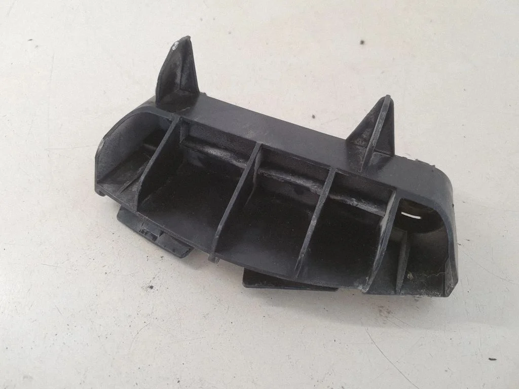 Rear bumper mounting bracket 5256205040