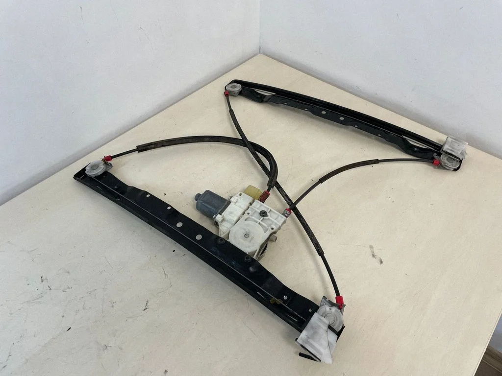 Front door window regulator with motor 0130822286