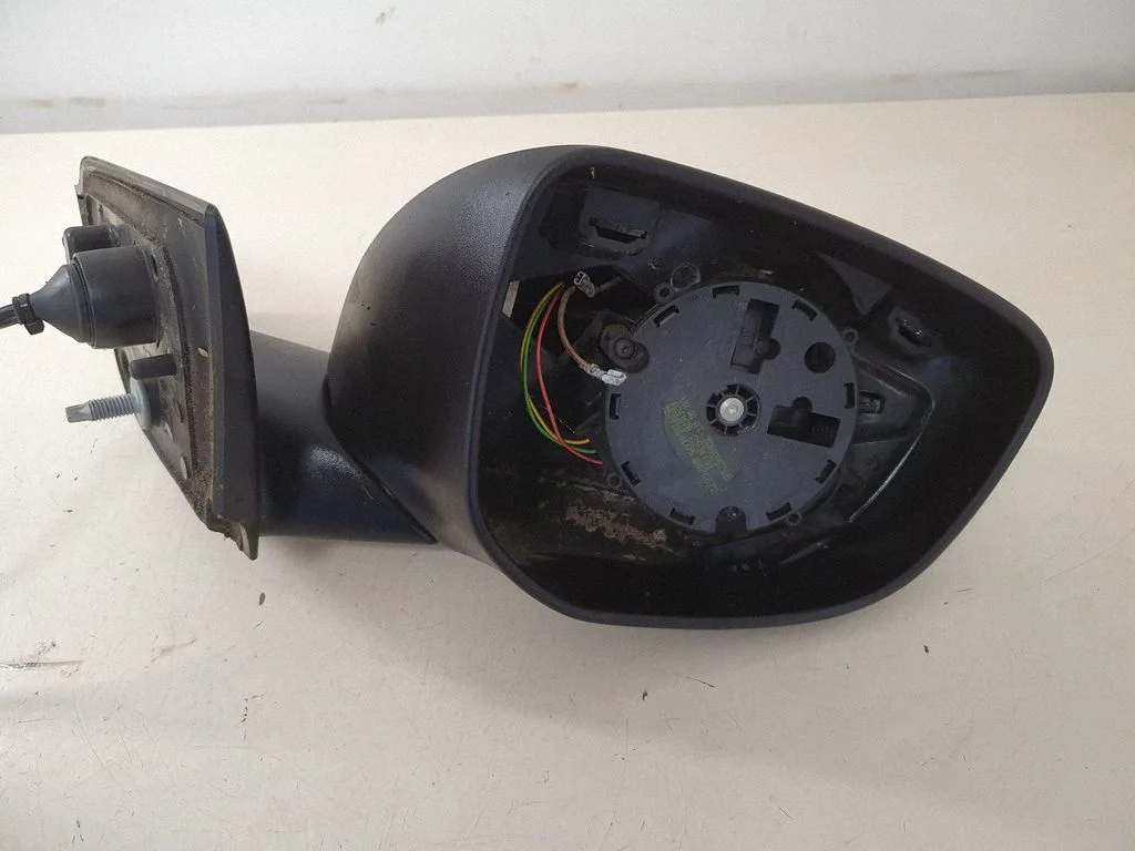 Front door electric wing mirror – right