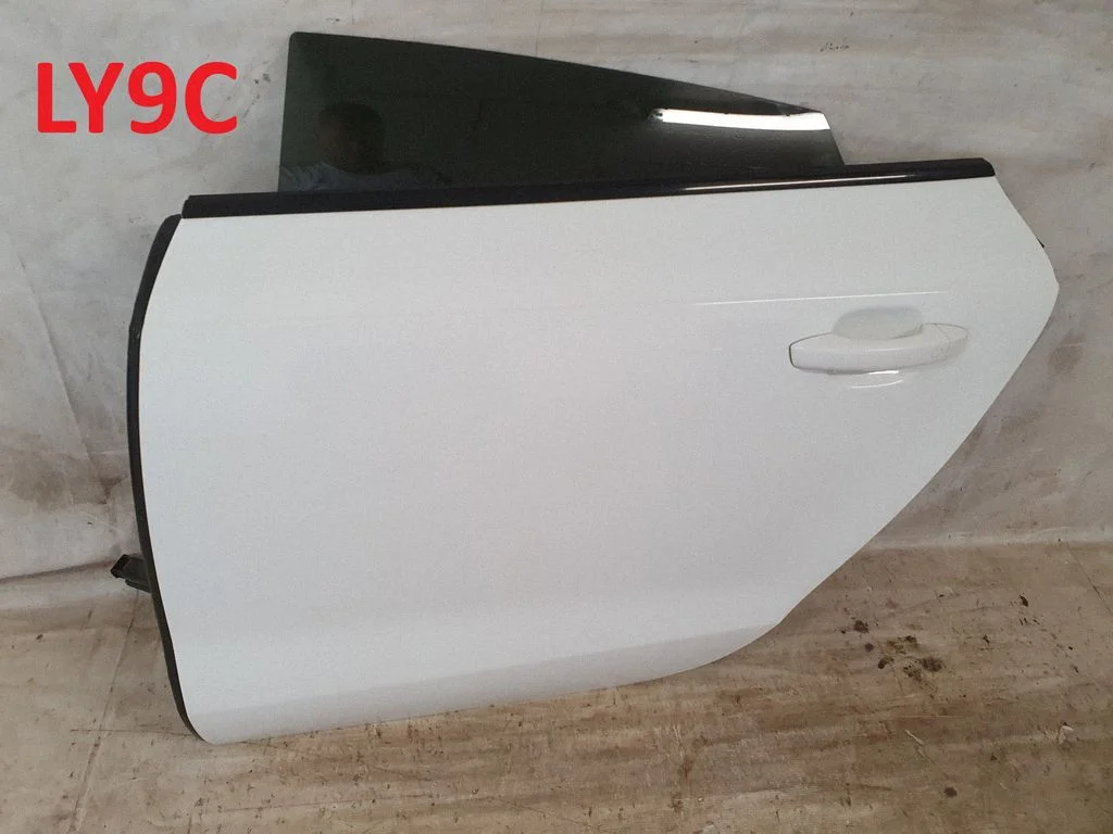 Drzwi tylne 4G8833051A