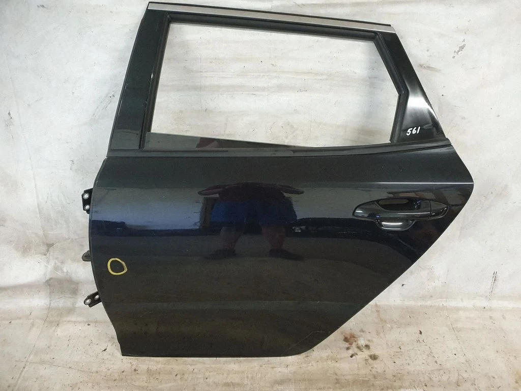 Rear door – left