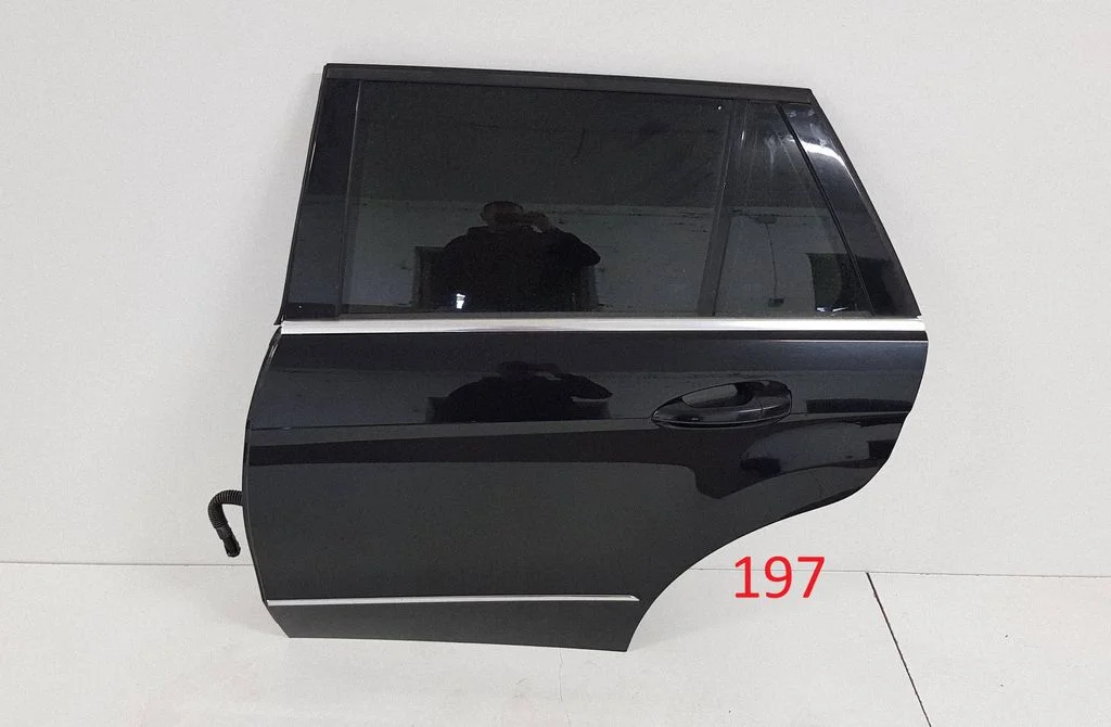 Rear door – left