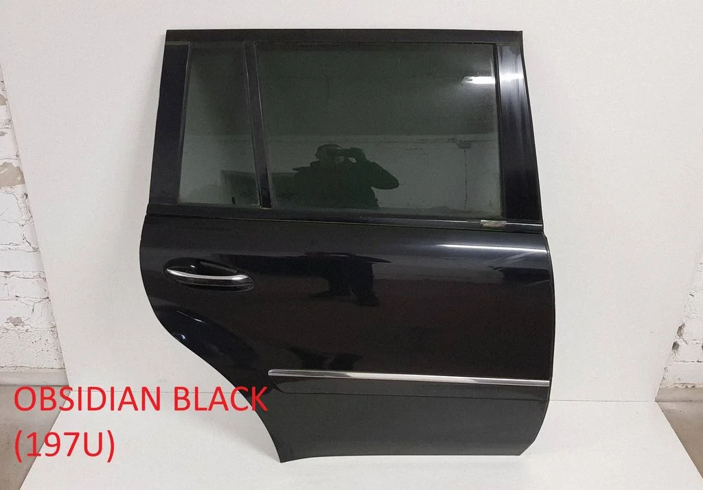 Rear door A1647300405