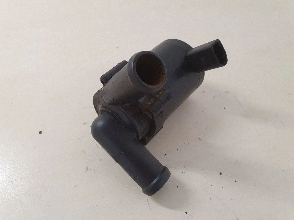 Electric auxiliary coolant/water pump 7L0965561A