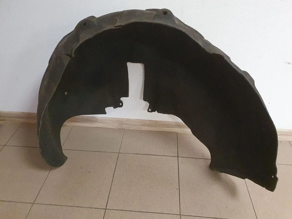 Rear arch fender liner splash guards 95B810972G