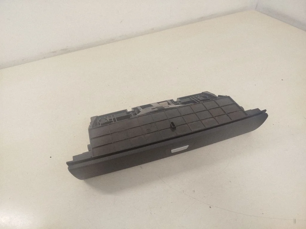 Glove box – BMW 5 Series GT F07 (2010-2017)