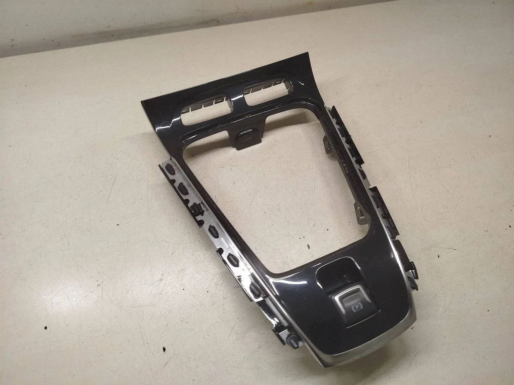 Gear shifter surround trim plastic – Opel Grandland X (2017-2024)
