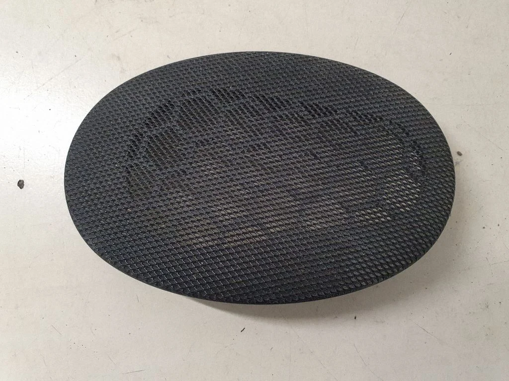 Side speaker trim/cover 7M5857227