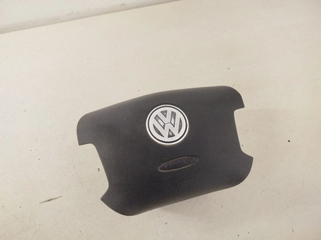 Steering wheel airbag 7H5880201E