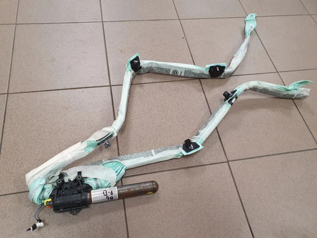 Roof airbag – Volkswagen Passat B6 (2005-2010)