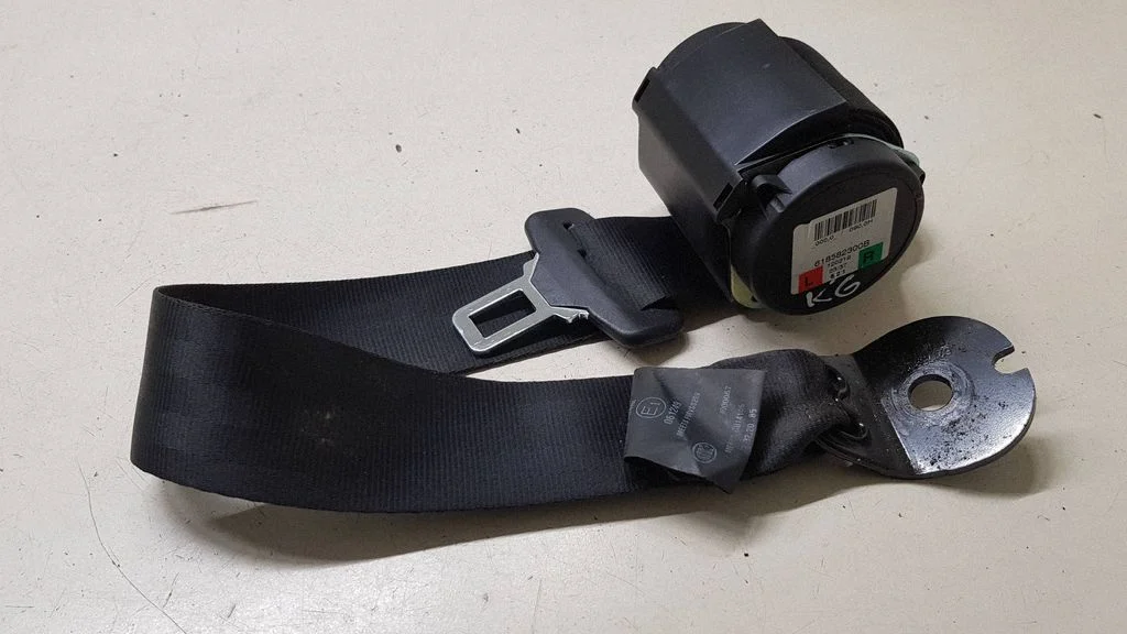 Rear seatbelt – Land Rover Range Rover Evoque L538 (2011-2018)