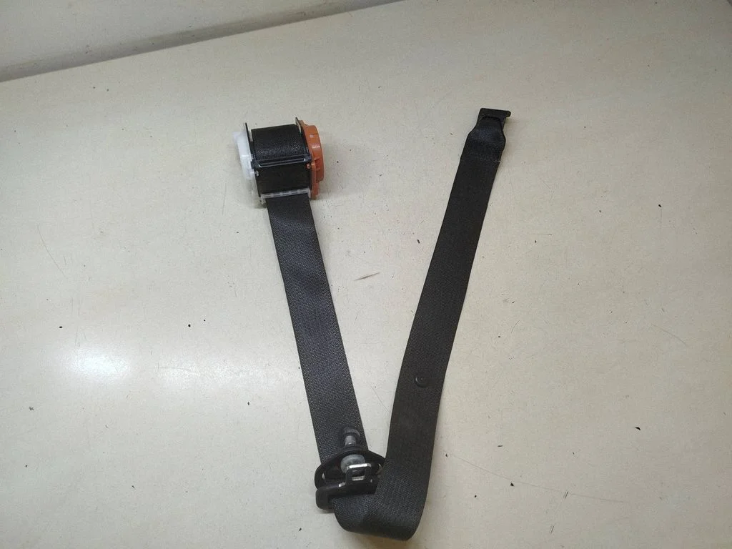Rear seatbelt – Opel Mokka X (2016-2019)