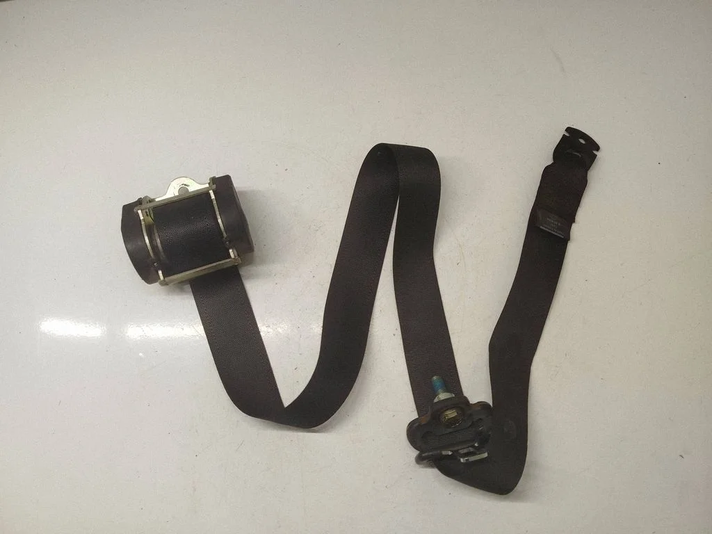 Front seatbelt A60688