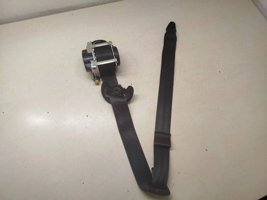 Front seatbelt – Land Rover Discovery Sport (2014-)