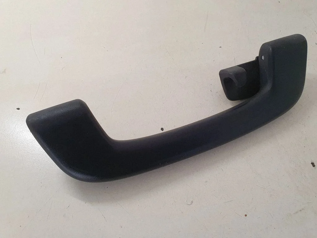 Rear interior roof grab handle