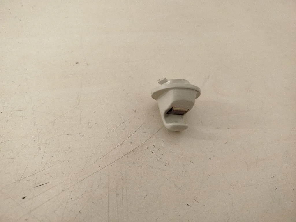 Sun visor clip/hook/bracket 5G0857561B