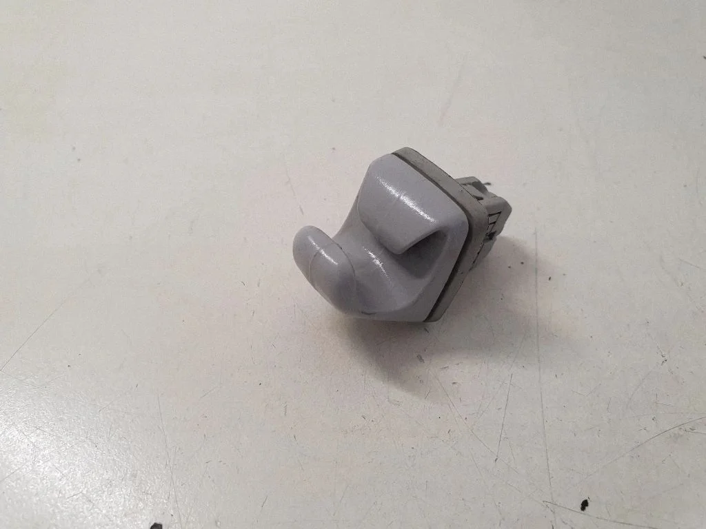 Sun visor clip/hook/bracket