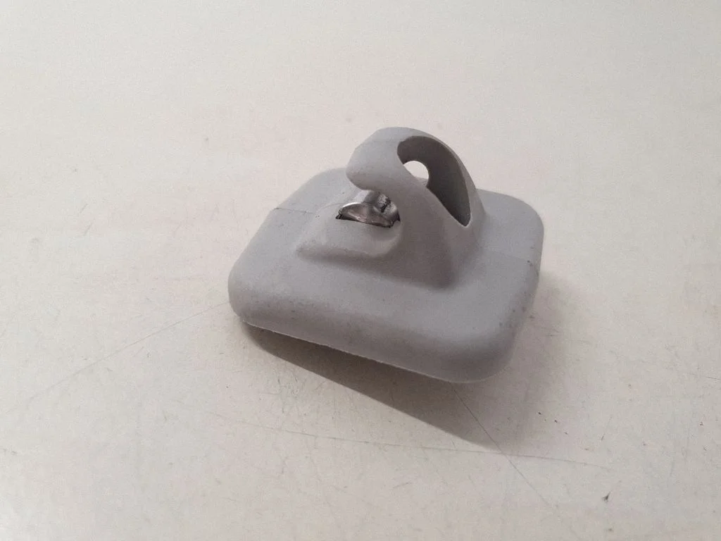 Sun visor clip/hook/bracket