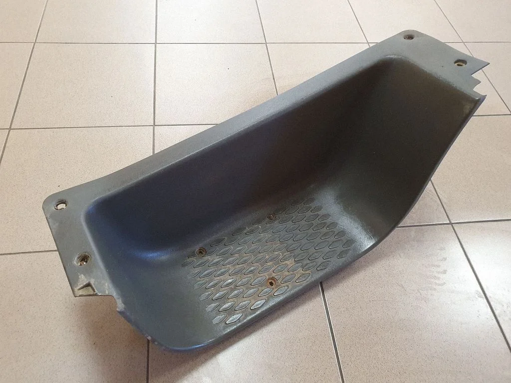 Front sill trim cover 500312441