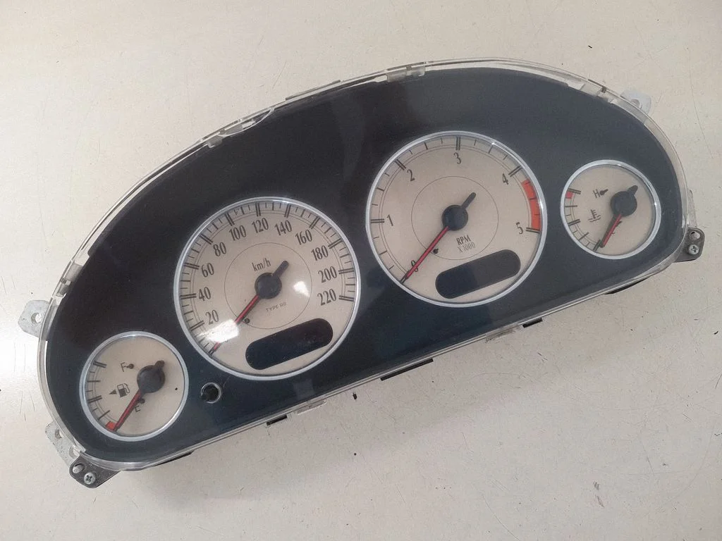 Spidometrs (instrumentu panelis) – Chrysler Grand Voyager IV (2001-2007)