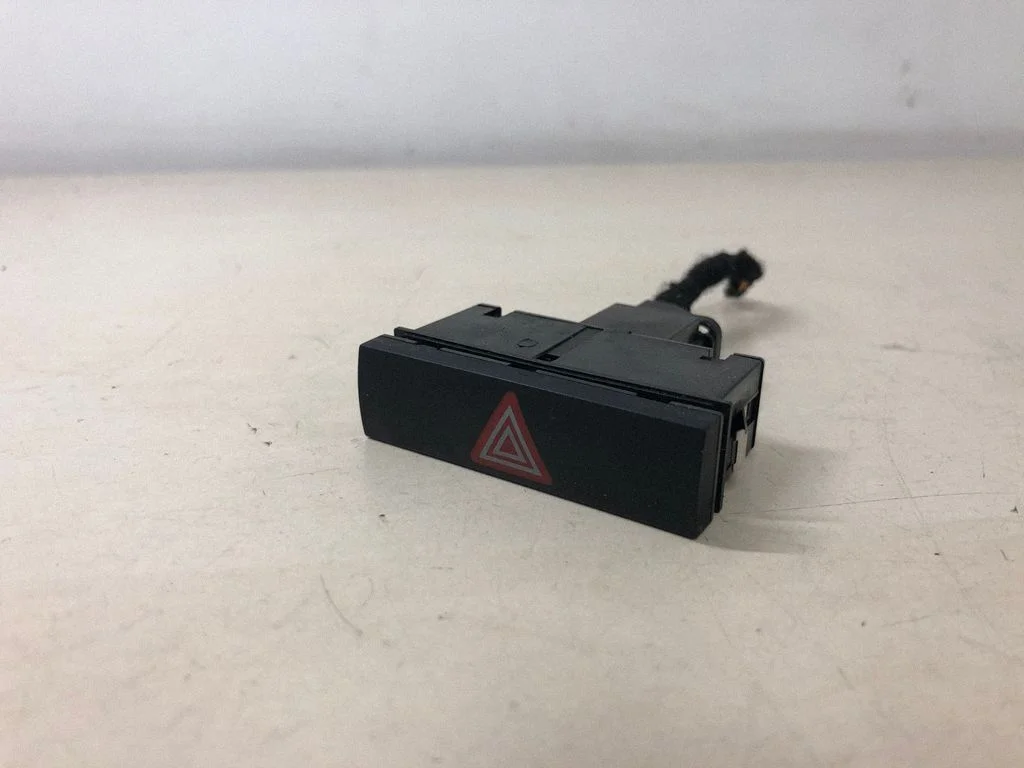 Hazard light switch 4F0941509