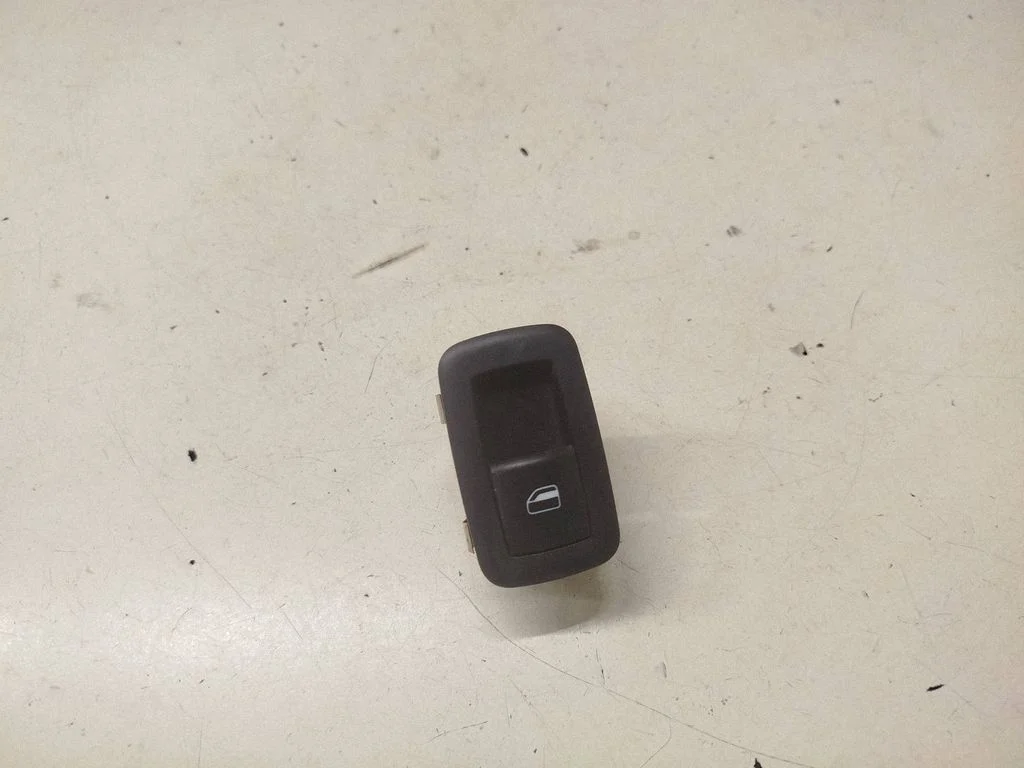 Elektrisko logu slēdzis – Chrysler Town & Country V (2008-2016)