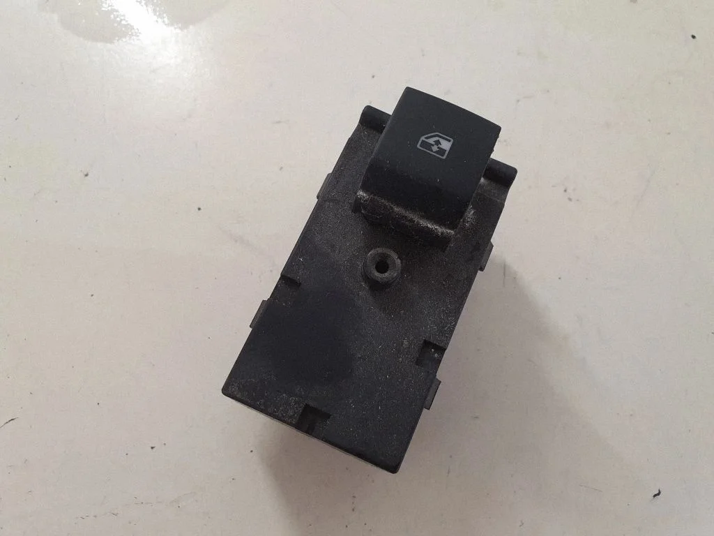 Elektrisko logu slēdzis 13301888