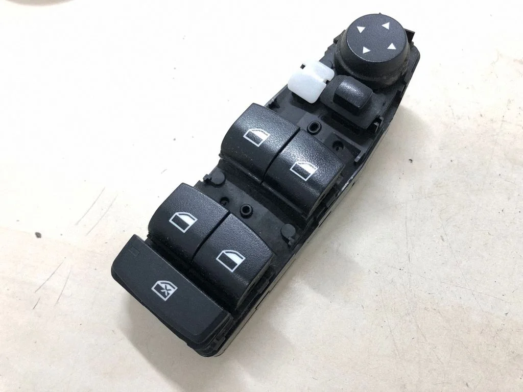 Przełącznik szyb elektrycznych – BMW X5 F15 (2013-2017)